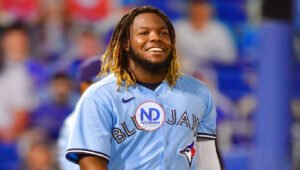 Vladimir Guerrero Jr. sobresale en triunfo de Azulejos sobre Yankees