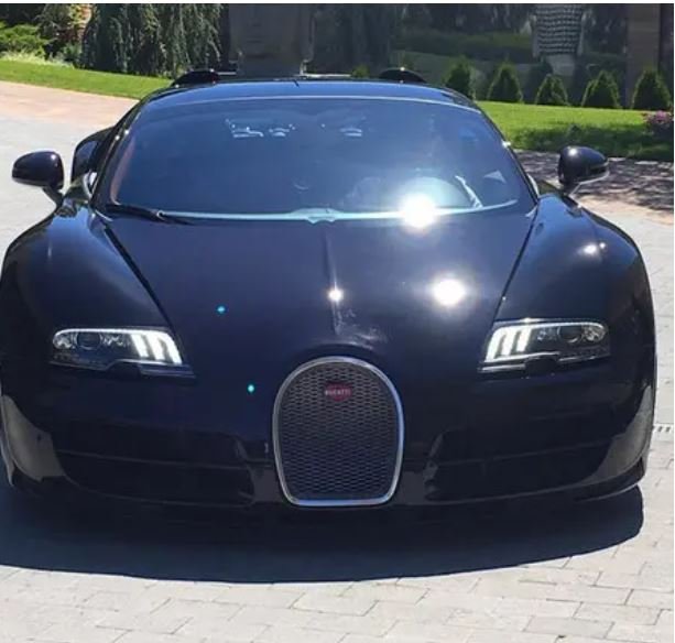 BUGATTI Chocan Bugatti de Cristiano Ronaldo valorado en casi 2 millones de euros