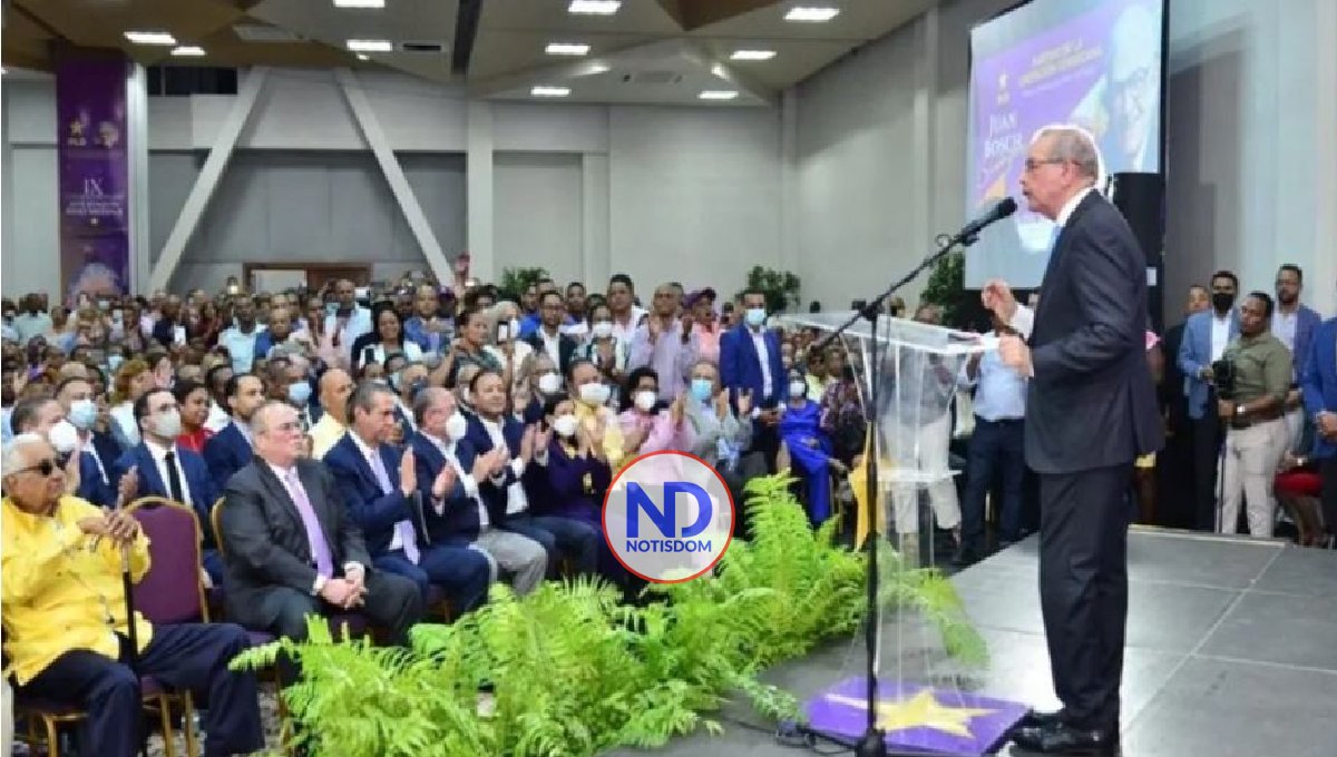 Danilo dice es mentira padrón un millón afiliados Fuerza del Pueblo