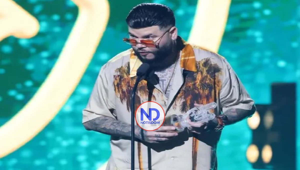 Farruko agradece a artistas cristianos por “la lucha que hacen”
