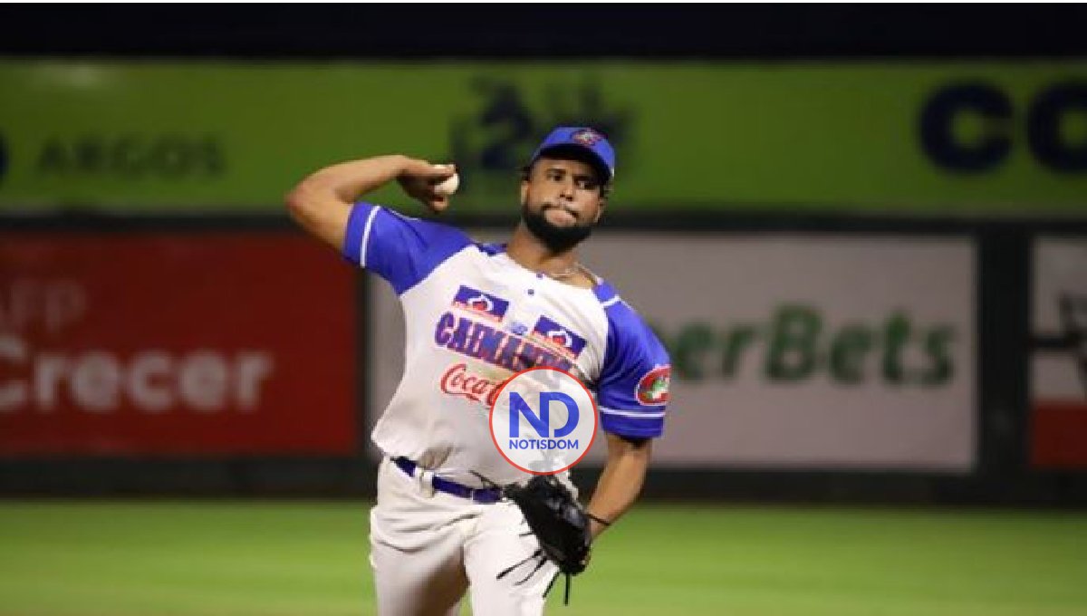 Escogido ha firmado tres agentes libres en temporada baja beisbol