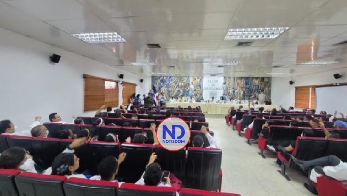 Personal médico paraliza servicios del Hospital Salvador Gautier