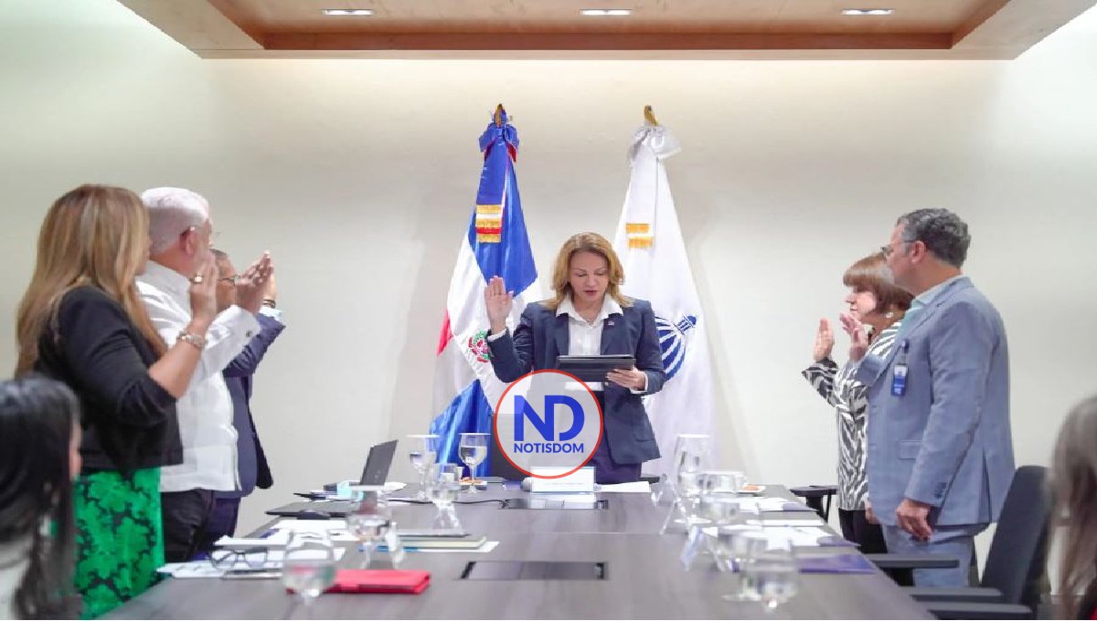 Ministra de Cultura juramenta miembros del Consejo de Mecenazgo