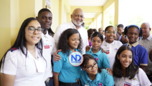 Estudiantes participan en la Consulta Nacional para la Transformación de la Educación