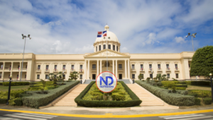 Poder Ejecutivo otorga pensiones a 44 periodistas y 18 camarógrafos y técnicos de televisión