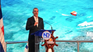 Presidente Abinader anuncia en julio iniciará construcción de un puerto de cruceros en Samaná