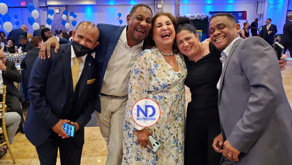 NOTISDOM FOTOS 2022 06 27T150518.467 Francia Vargas exhorta a padres de hijos nacidos en USA a hacerlos ciudadanos dominicanos