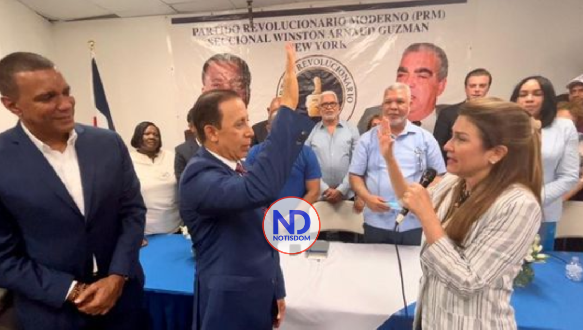 El empresario Cirilo Moronta pasa al PRM; Carolina Mejía le toma el juramento