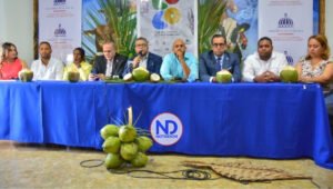 Gobierno apoyará productores de coco con fondo de RD$890 MM