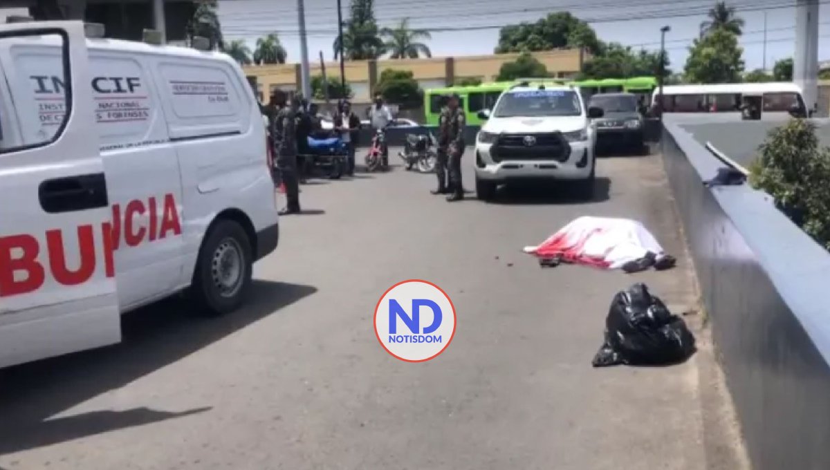De un disparo en la cabeza seguridad de plaza comercial se quita la vida