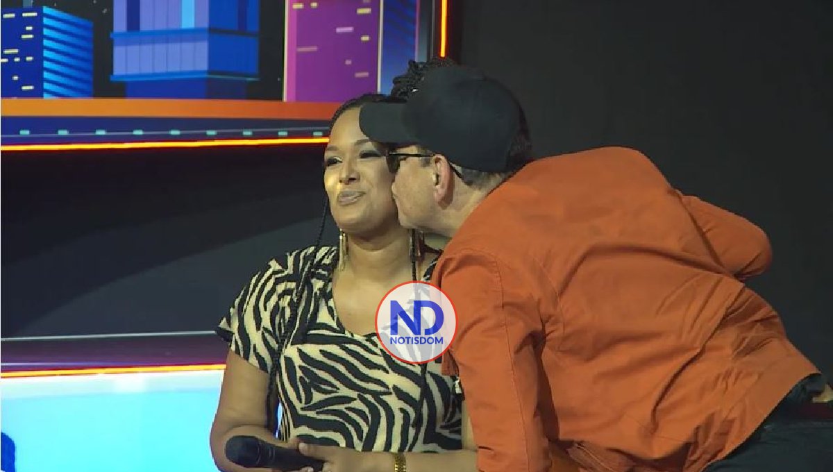 Fernado Villalona se reencuentra con Venya Carolina 18 años después