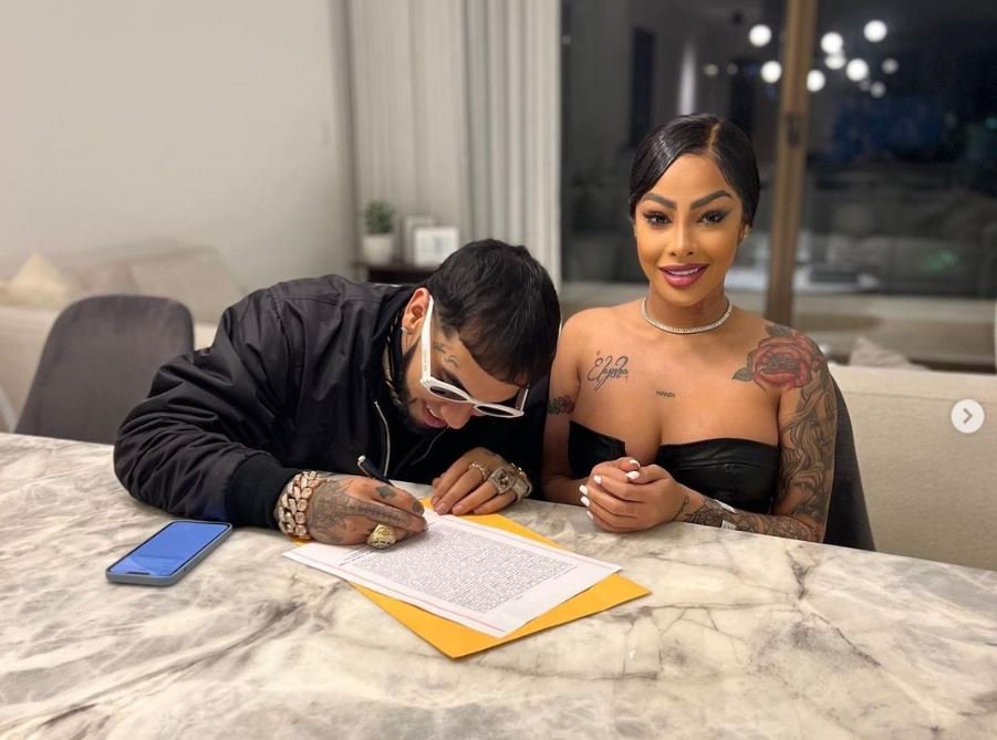 YAILIN 1 Yailin ya es oficialmente la señora de Anuel AA