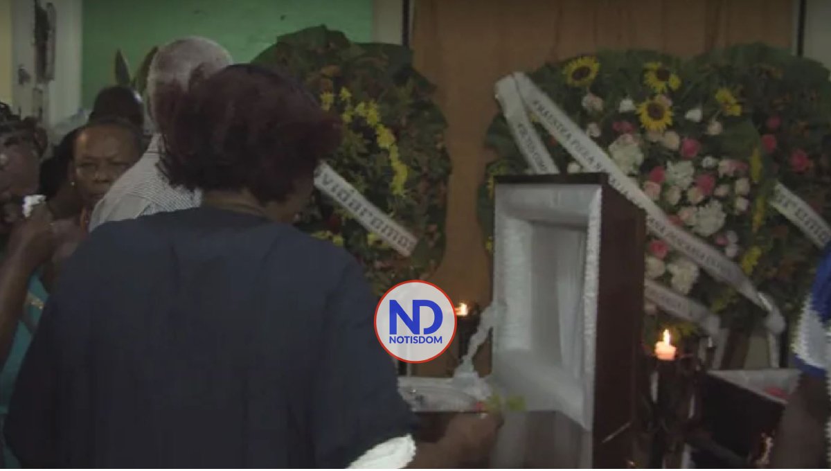 Velan restos de mujeres halladas muertas en playa de Haina