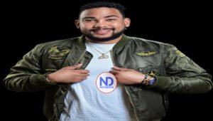 Crece popularidad de locutor Ángel Ogando entre los jóvenes