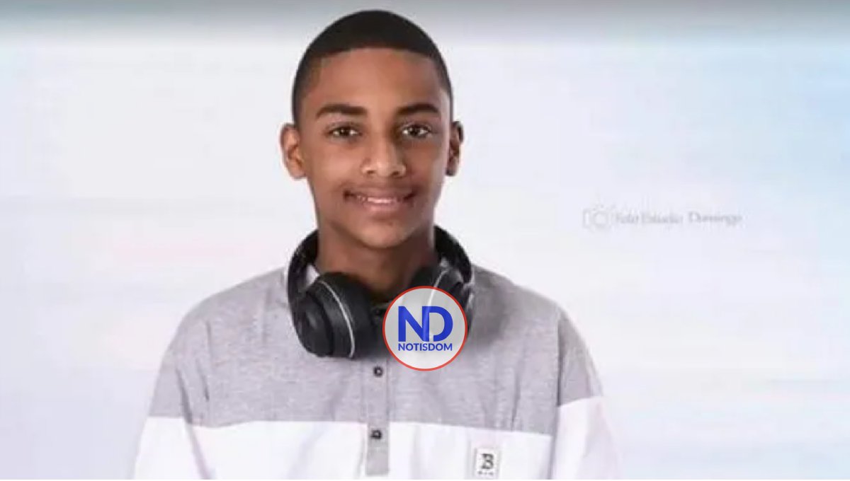 Familiares piden ayuda para operar adolescente con tumor en el hombro derecho