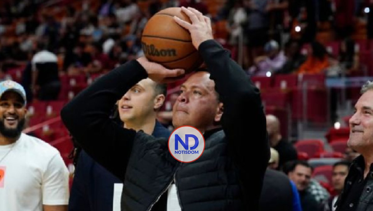 Alex Rodríguez se estrena NBA; estará con Towns en Minnesota