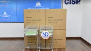 Ministerio de Salud recibe donación de 200 cunas neonatales