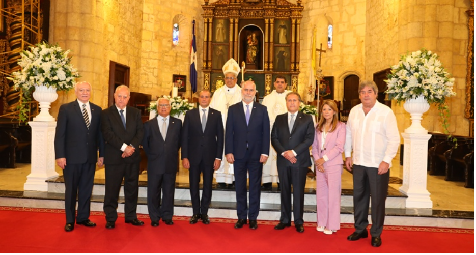 APAP celebra eucaristía de acción de gracias por su 60 aniversario 3 LAWRENCE HAZOURY APAP celebra eucaristía de acción de gracias por su 60 aniversario