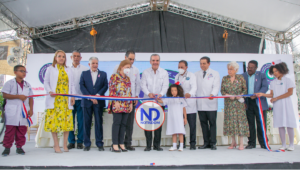 Abinader: «El país se desarrolla cuando sectores trabajan juntos en una misma dirección»