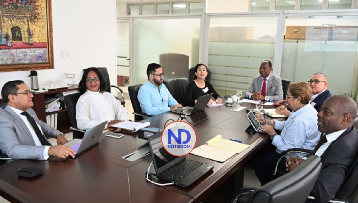 Coordinan acciones para captar personal para puerto Cabo Rojo