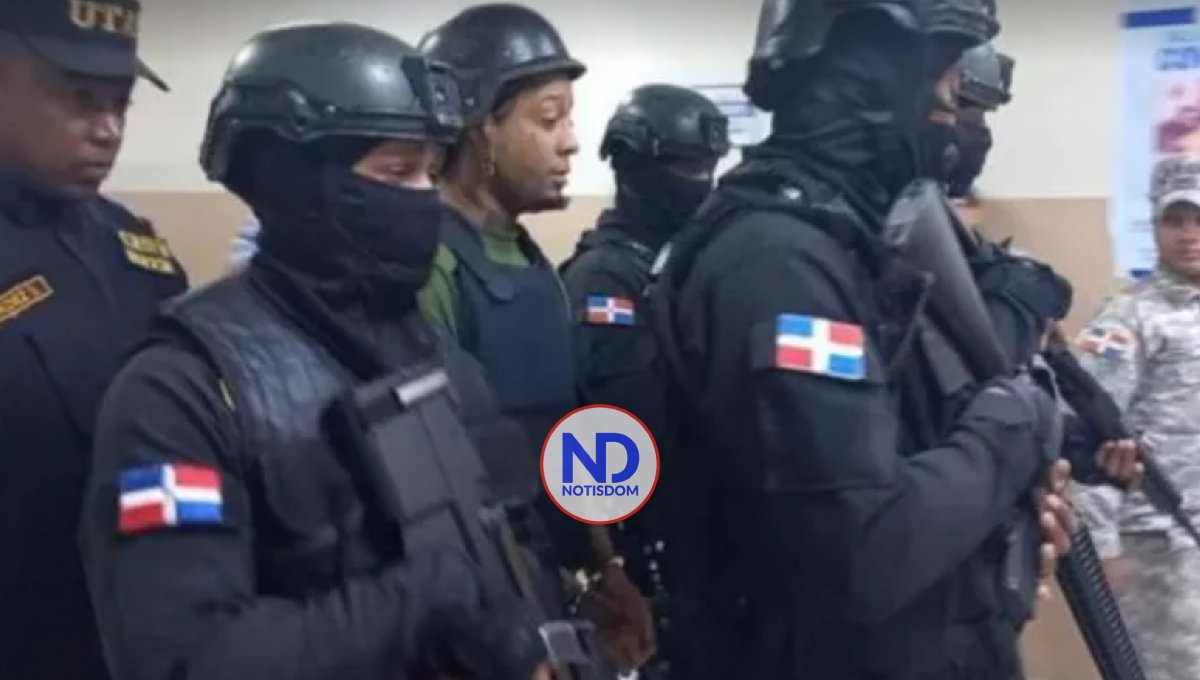 Abogados de Rochy RD: “Lo dejan en prisión por prejuicio social”