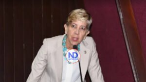 Ginnette Bournigal a Yván Lorenzo: “Usted tiene una obsesión fatal con el ministro de Hacienda”