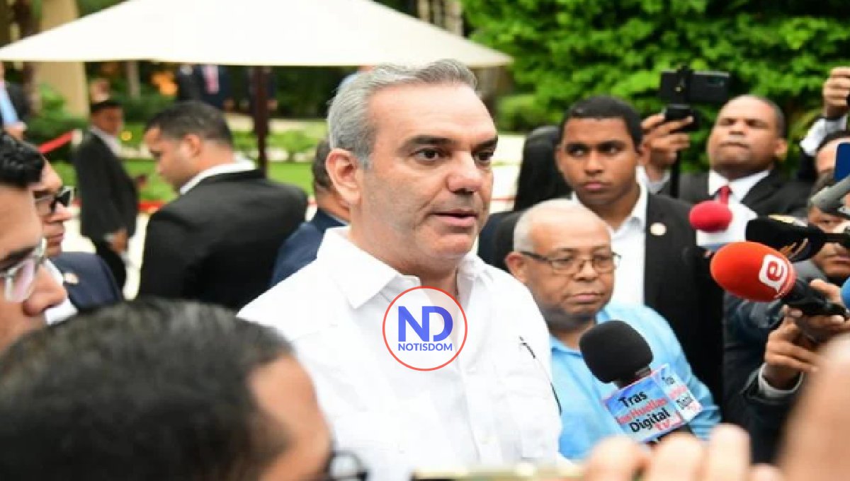 Abinader tilda de “acciones imprudentes” los aumentos de salarios de funcionarios