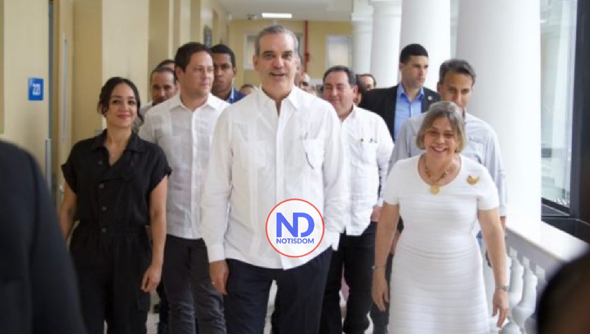 Inauguran la remodelación del histórico hospital Padre Billini