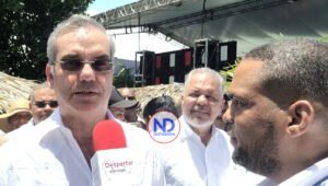 Presidente destaca impacto obras en playas y muelles pesqueros