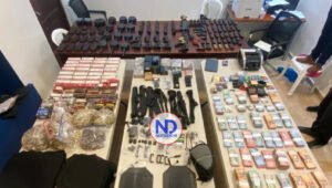 Apresan dos por cargamento ilegal armas enviadas desde EU