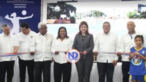 Gobierno entrega polideportivos en Invivienda y Los Mina
