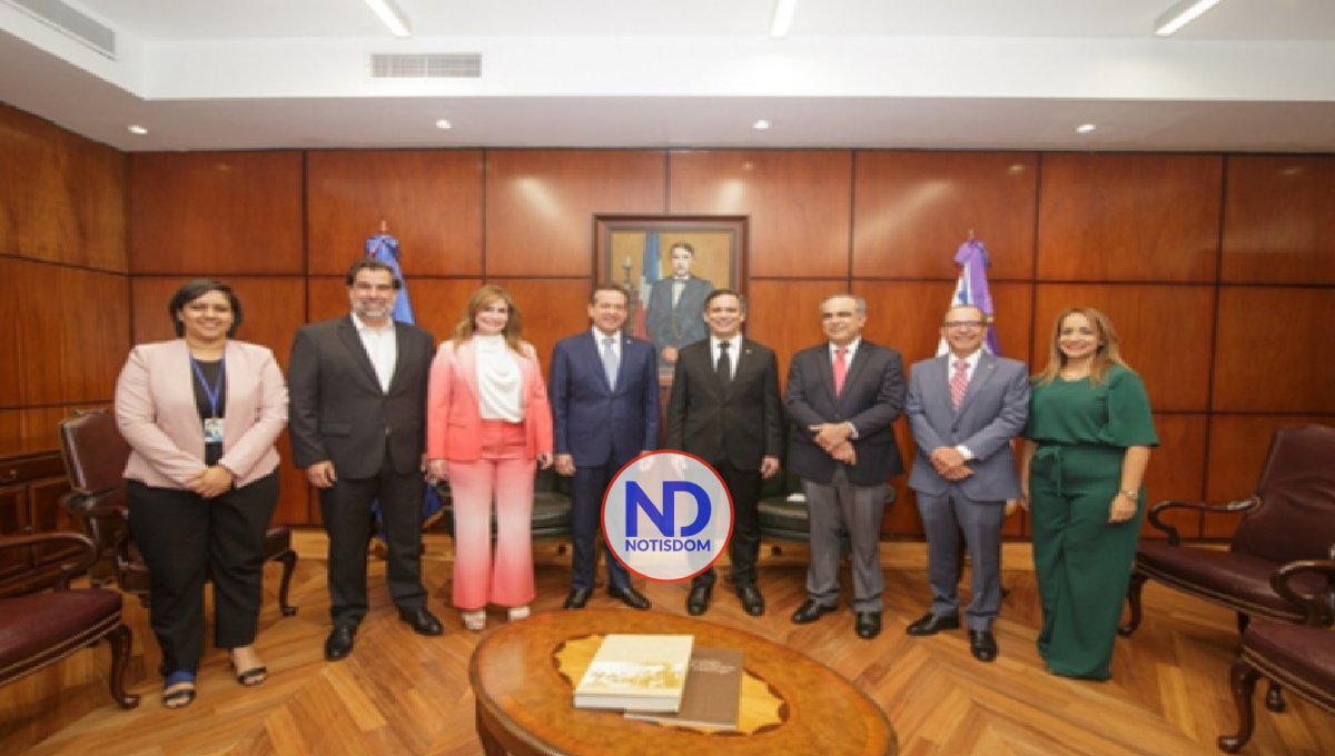 Ministro destaca avances en la lucha contra el comercio ilícito 2 Ministro destaca avances en la lucha contra el comercio ilícito