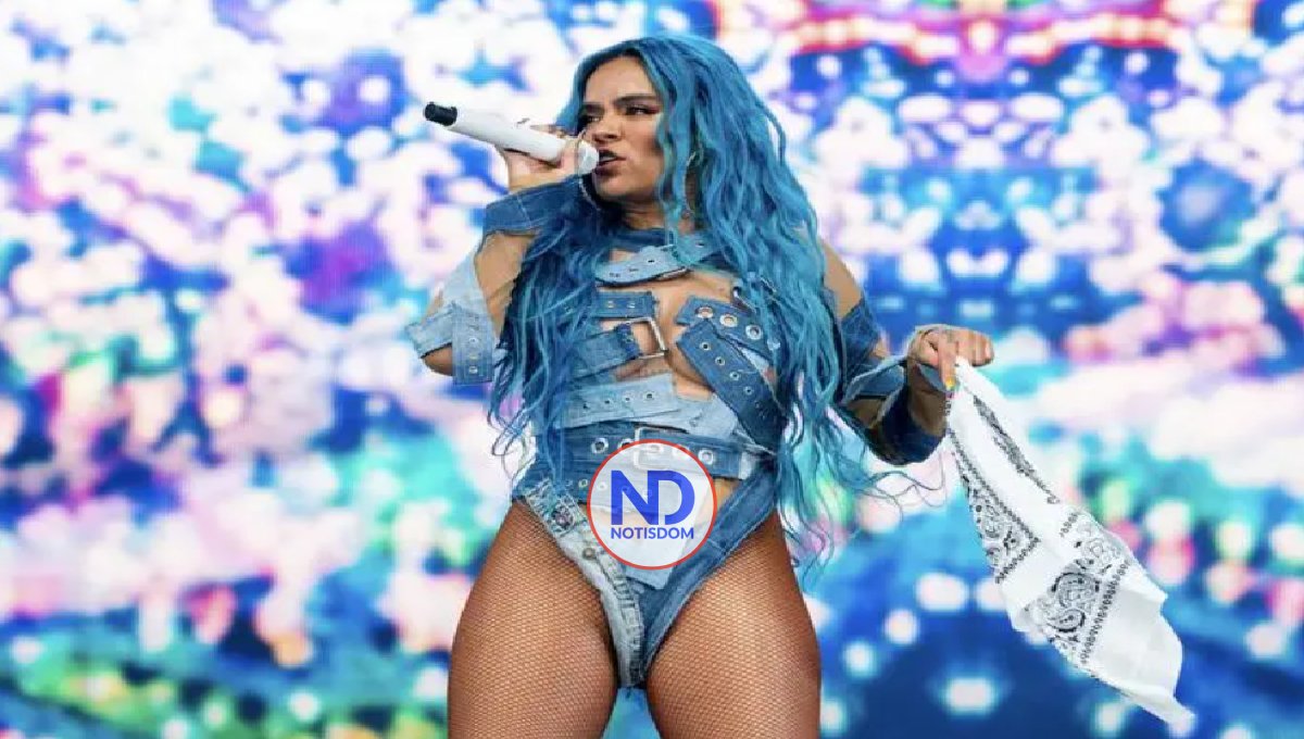 Karol G se despide de su icónica cabellera azul 2 Karol G se despide de su icónica cabellera azul