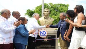 SDE: Alcalde Jiménez entrega un parque-boulevard en Los Mina