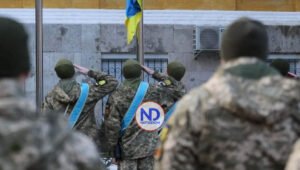 Rusia acusa Ucrania fusilar a 100 militares abandonaron posiciones