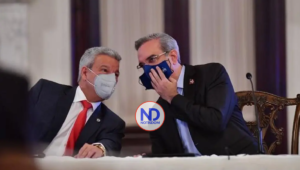 Macarrulla presenta renuncia al cumplirse los dos años pactados con el presidente Abinader