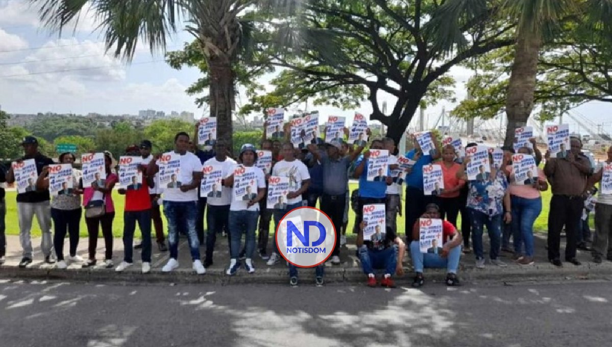 Con «No mires pa’ tras» grupo pide reelección de Luis Abinader