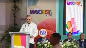 Presidente Abinader deja inaugurada Feria Mayorista 2022 en SFM