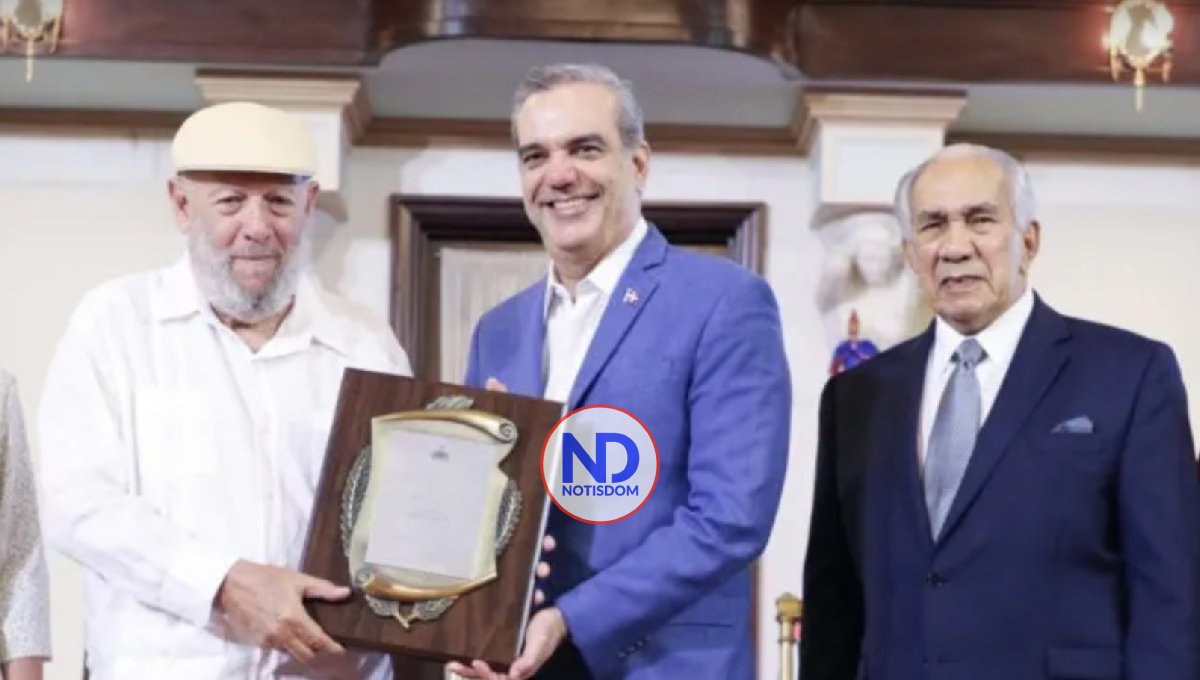 Gobierno entrega tercera versión del Premio Anual al Envejeciente