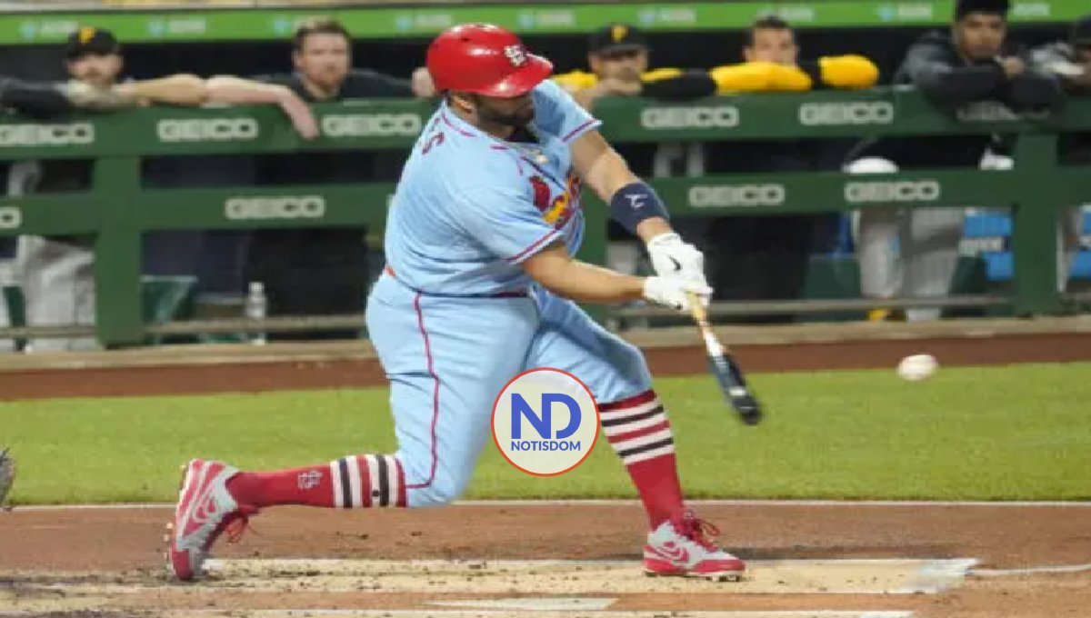 Albert Pujols iguala a Alex Rodríguez en el cuarto lugar con su jonrón 696