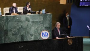 ONU: Guterres advierte «el mundo está en peligro y paralizado»