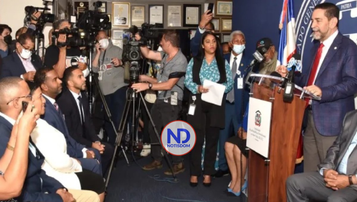 Maestros dominicanos refuerzan la enseñanza del español en Nueva York