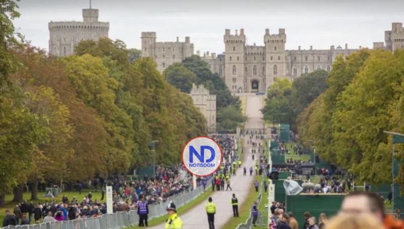 Miles de personas aguardan a la reina en Windsor