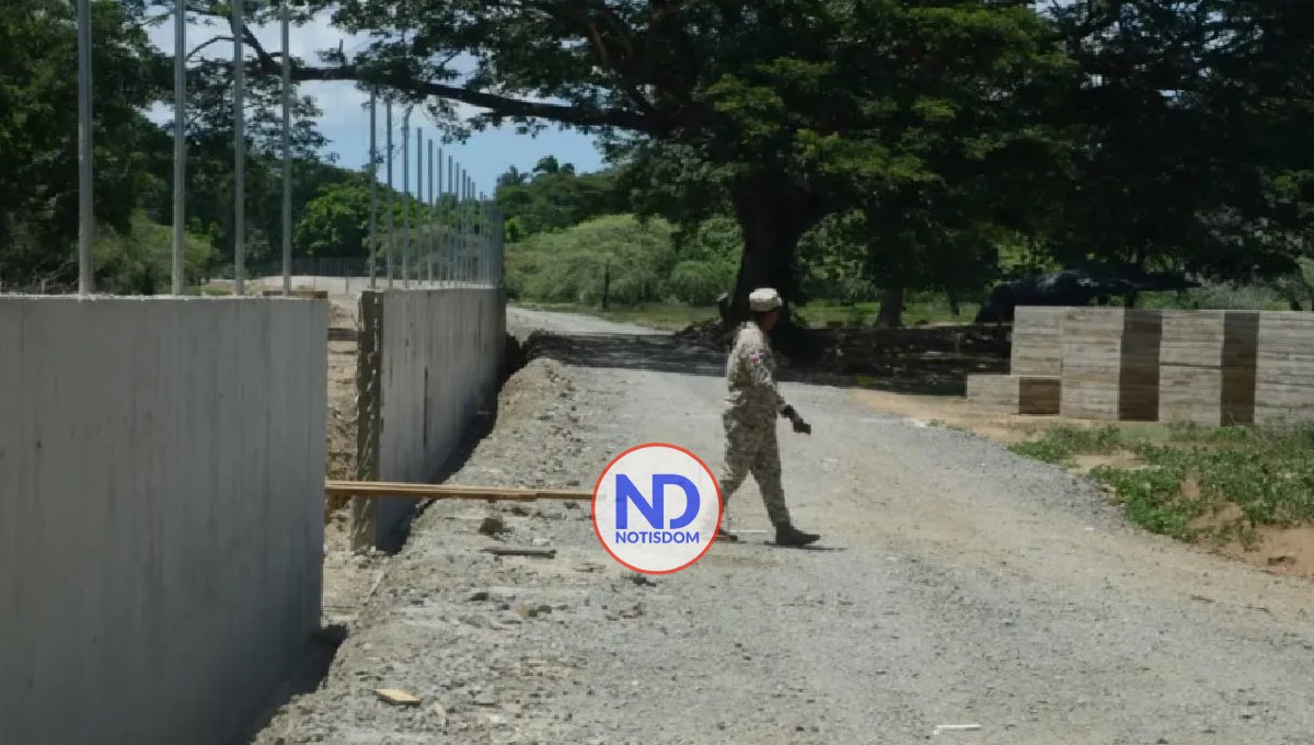 MIDE niega robo materiales para construir la verja fronteriza 2 MIDE niega robo materiales para construir la verja fronteriza