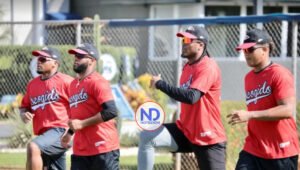 Jimmy Paredes y tres más se integran a los Leones