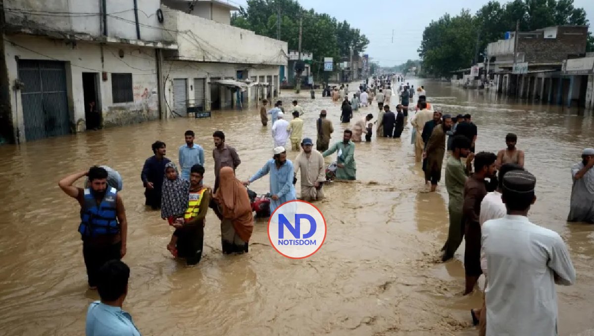 Más de 1,500 muertos por devastadoras inundaciones