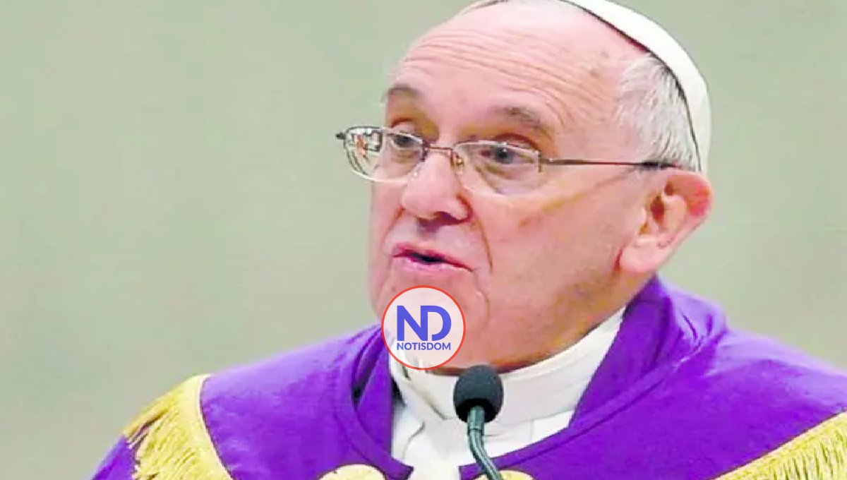 Papa visita Kazajistán como Juan Pablo II en tenso momento internacional