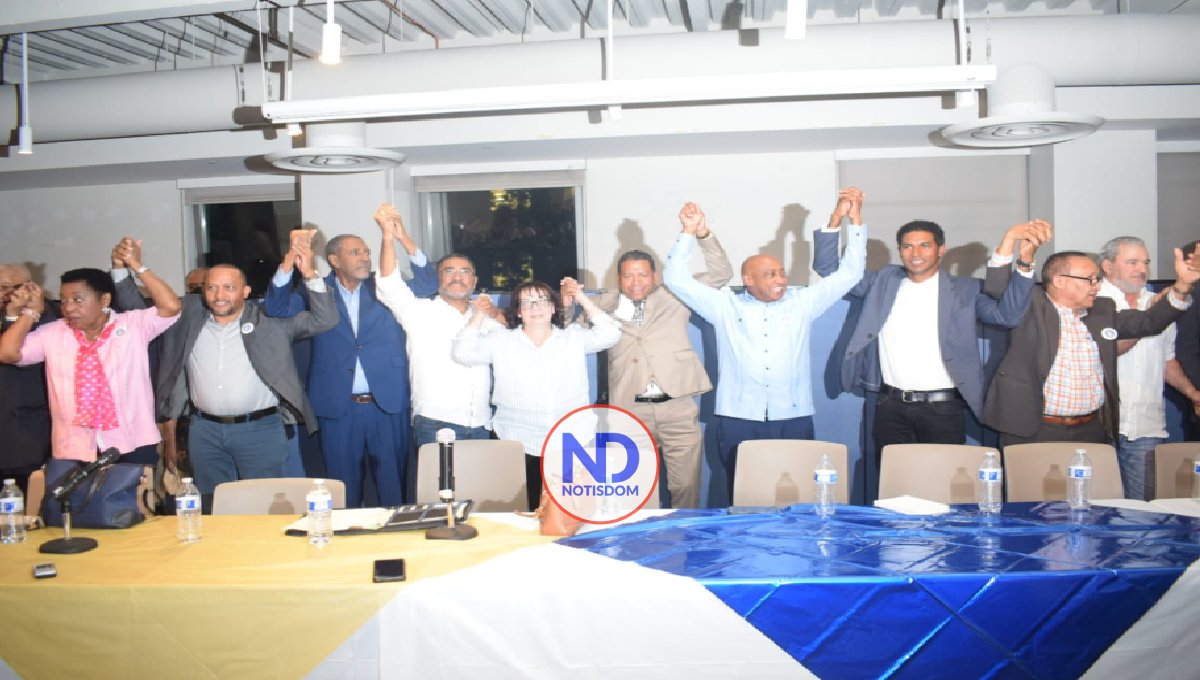 Tontón presenta bloque unitario y reclama convención