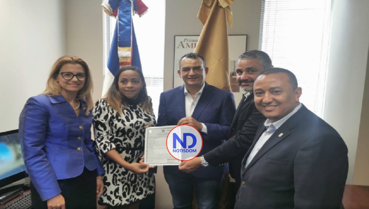 “Empadrónate por la patria que llevas dentro”, campaña de la JCE 2 “Empadrónate por la patria que llevas dentro”, campaña de la JCE