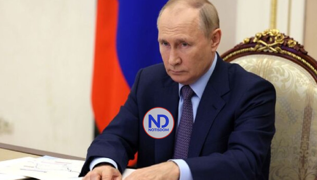 Se complica el panorama; diputados piden que Putin dimita